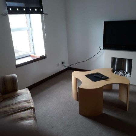 אינברנס Apartment 22B Self Catering מראה חיצוני תמונה